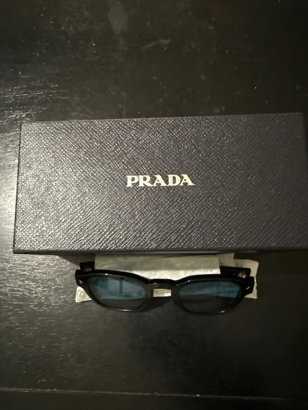 Prada Sunglasses SPR A16 52024 16K-04D